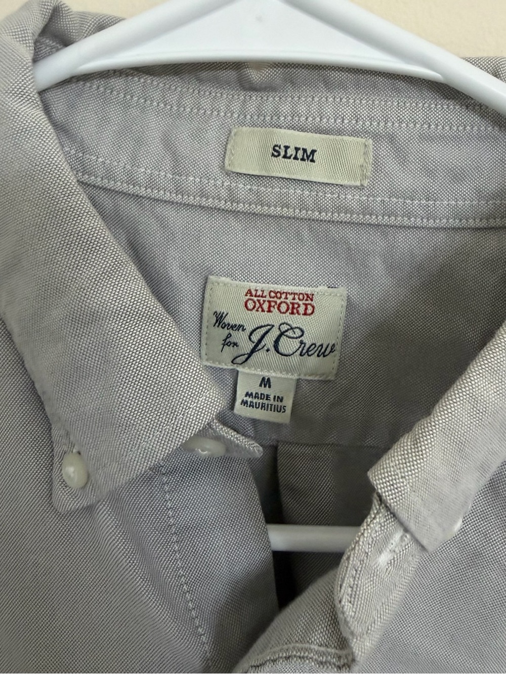 J. Crew Men's Light Gray Button-Down Oxford Shirt - Picture 2 of 3